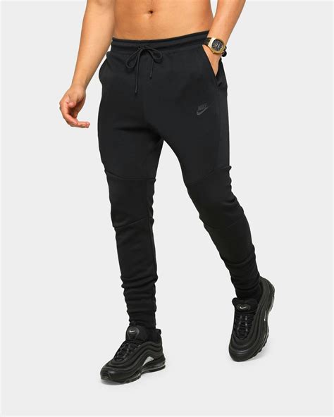 nike tech fleece joggers